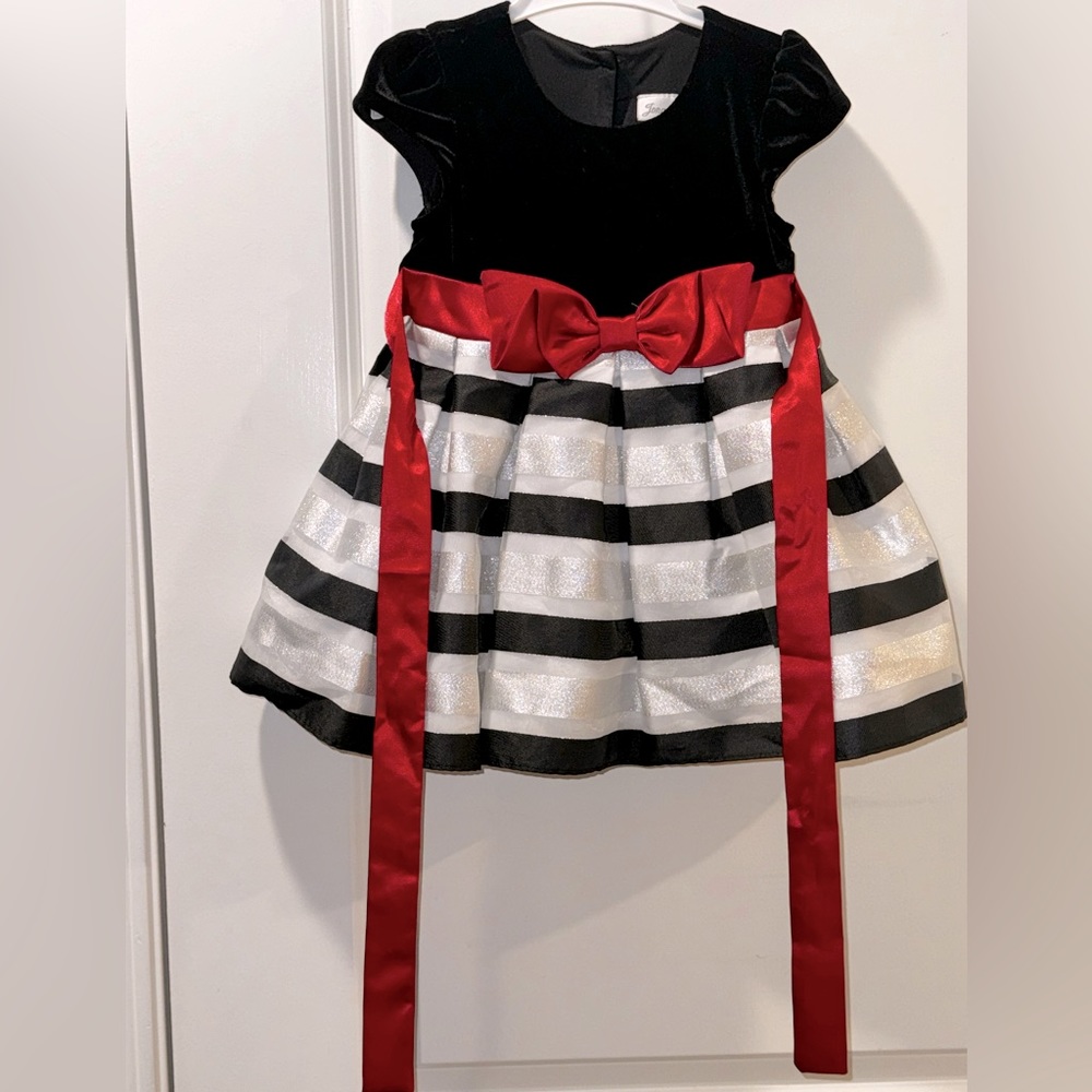 Jona Michelle 2T Girls Black and White Party Dress with Bow Velvet